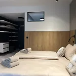Erz Medical & Crottendorf