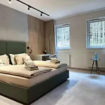 Hotel Erz Medical & 4*