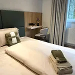 Erz Medical & Hotel
