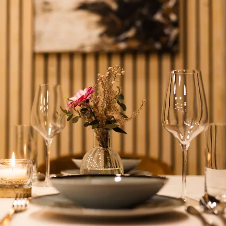 Erz Medical & Отель