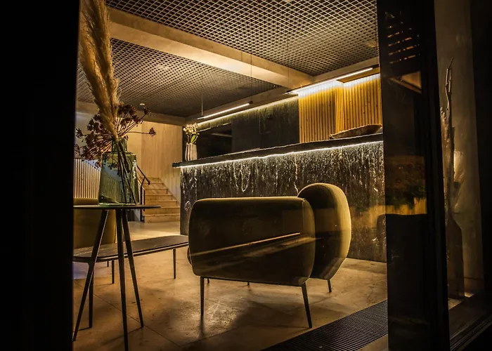 Erz Medical & فندق Rottendorf