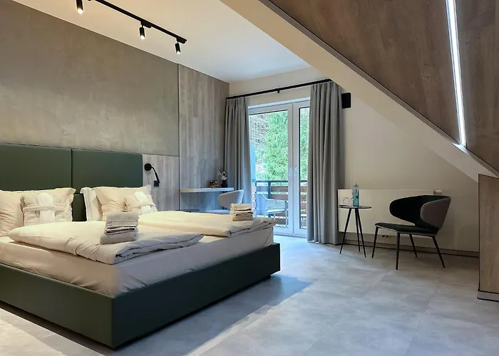 Hotel Erz Medical & 4*